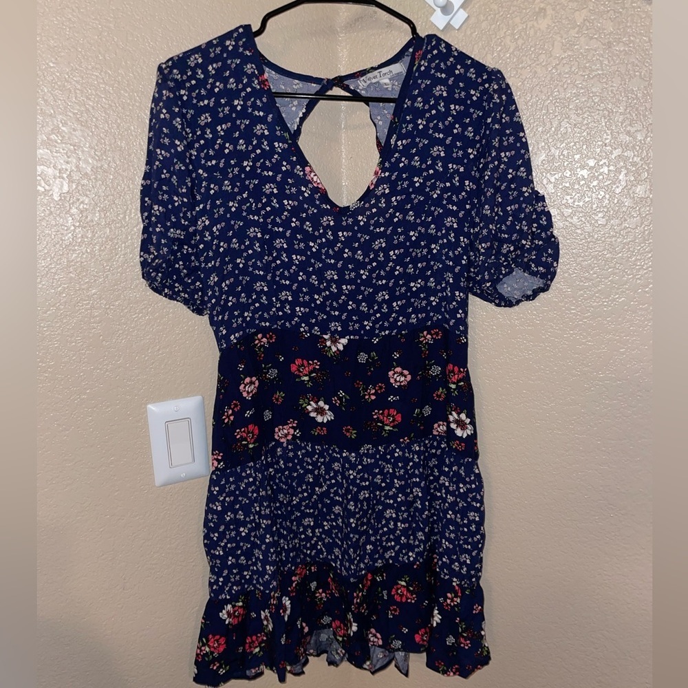 Velvet Torch Keyhole Back Patchwork Dress NWOT Size L